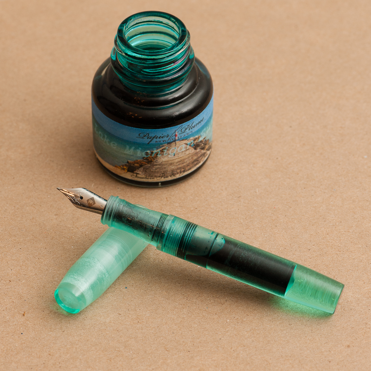 Kaweco Sport Fountain Pen - Brass, Clip, Medium Nib (Near Mint, In Box,  Works Well) - Peyton Street Pens
